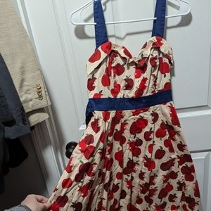 Disney Dress Shop - Snow White